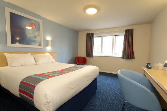 Travelodge Birmingham Саттон-Колдфілд Номер фото